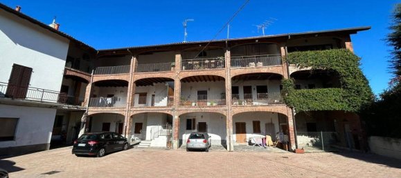 2-salle Appartement à Lomazzo, Italy No. 171647 8