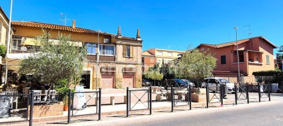 1 bedroom Apartment in Rome, Italy No. 311222 4