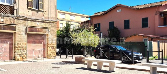 1 bedroom Apartment in Rome, Italy No. 311222 5