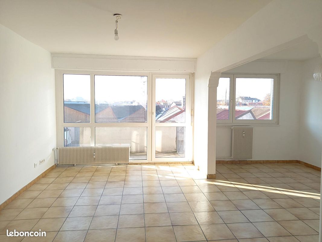 Apartamento de 2 dormitorios en Mulhouse, France No. 42071