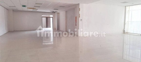 2171m² Commercial property in Bolzano Vicentino, Italy No. 326184 7