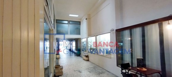 44m² Commercial property in Caldas da Rainha, Portugal No. 92774 6