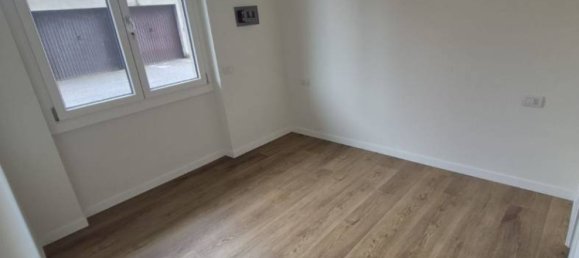 1 bedroom Apartment in Milan, Italy No. 341022 5