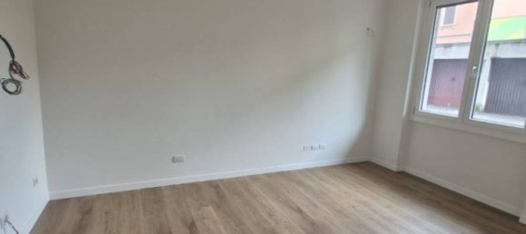 1 bedroom Apartment in Milan, Italy No. 341022 3