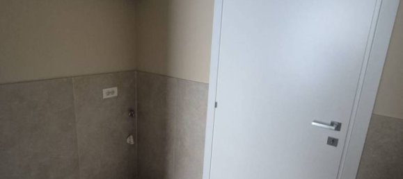 1 bedroom Apartment in Milan, Italy No. 341022 9