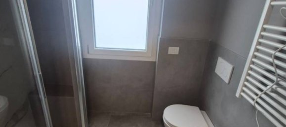 1 bedroom Apartment in Milan, Italy No. 341022 8