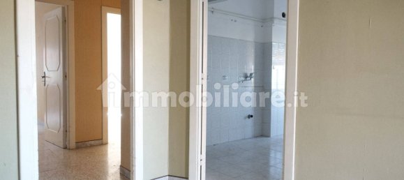 3 bedrooms Apartment in Chieti, Italy No. 41846 5