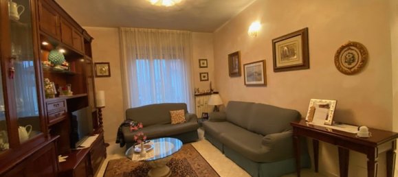 3-salle Appartement à Vigevano, Italy No. 150301 21