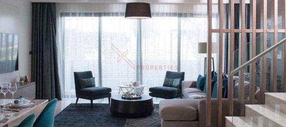 5 bedrooms Villa in Dubai, UAE No. 7802 7