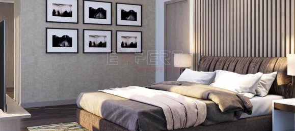 5 bedrooms Villa in Dubai, UAE No. 7802 5