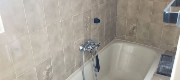 361m² Building in Villamuriel de Cerrato, Spain No. 70308 33