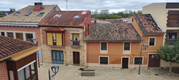 361m² Building in Villamuriel de Cerrato, Spain No. 70308 37