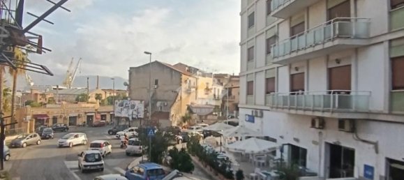 2 bedrooms Apartment in Palermo, Italy No. 347371 6