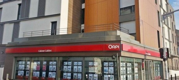 Apartamento de 3 dormitorios en Neuilly-Plaisance, France No. 188132 4