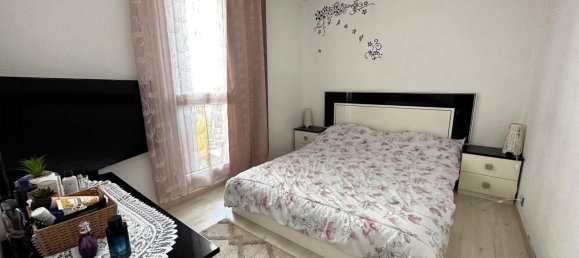 Apartamento de 3 dormitorios en Neuilly-Plaisance, France No. 188132 2