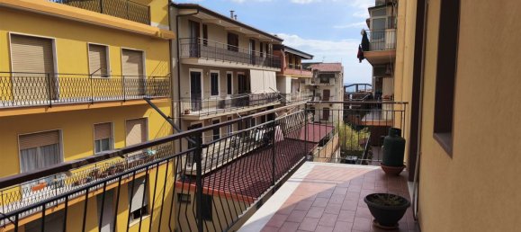 Apartamento de 4 habitaciónes en Nizza di Sicilia, Italy No. 280042 13