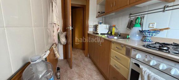 Apartamento de 3 dormitorios en L'Hospitalet de Llobregat, Spain No. 169683 11