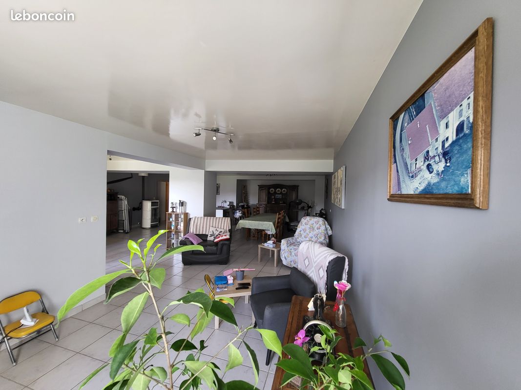 4 Schlafzimmer Haus in Hergugney, France, Nr. 158502