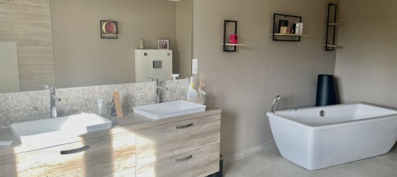 4 Schlafzimmer Haus in Hergugney, France, Nr. 158502 17