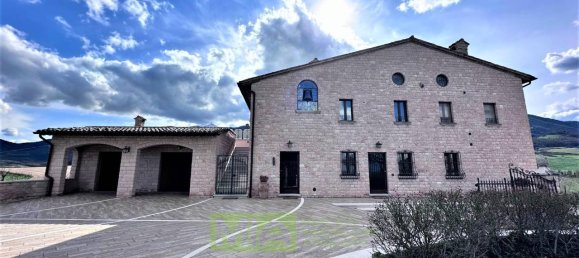 14-Zimmer Villa in Cagli, Italy, Nr. 18068 3