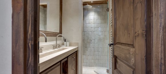 3 bedrooms Apartment in Val-d'Isere, France No. 341 9