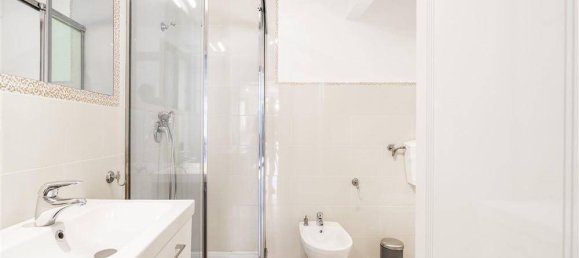 6 bedrooms Villa in Montignoso, Italy No. 216512 9