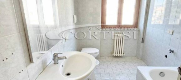 3 bedrooms Apartment in Umbertide, Italy No. 69102 9