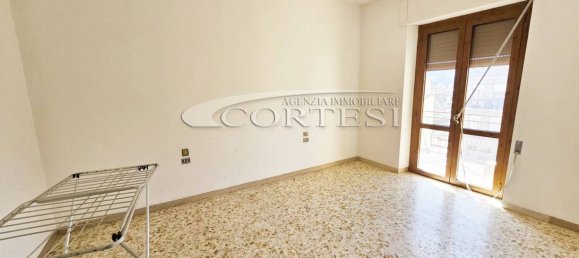 3 bedrooms Apartment in Umbertide, Italy No. 69102 5