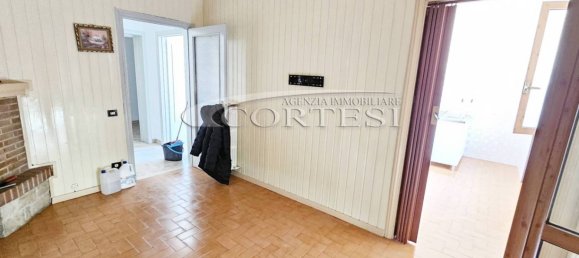 3 bedrooms Apartment in Umbertide, Italy No. 69102 12