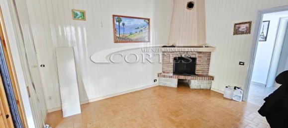 3 bedrooms Apartment in Umbertide, Italy No. 69102 2