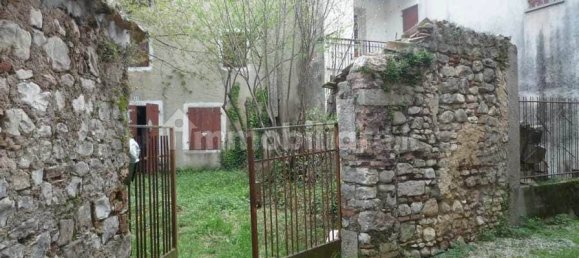 4-salle Appartement à Follina, Italy No. 375989 3