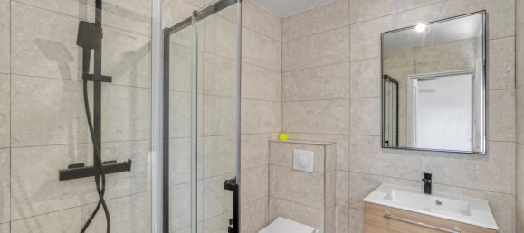 5 bedrooms Villa in Valbonne, France No. 1937 18