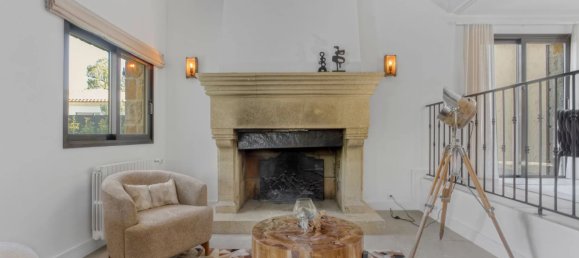 5 bedrooms Villa in Valbonne, France No. 1937 12