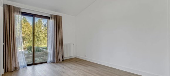 5 bedrooms Villa in Valbonne, France No. 1937 22