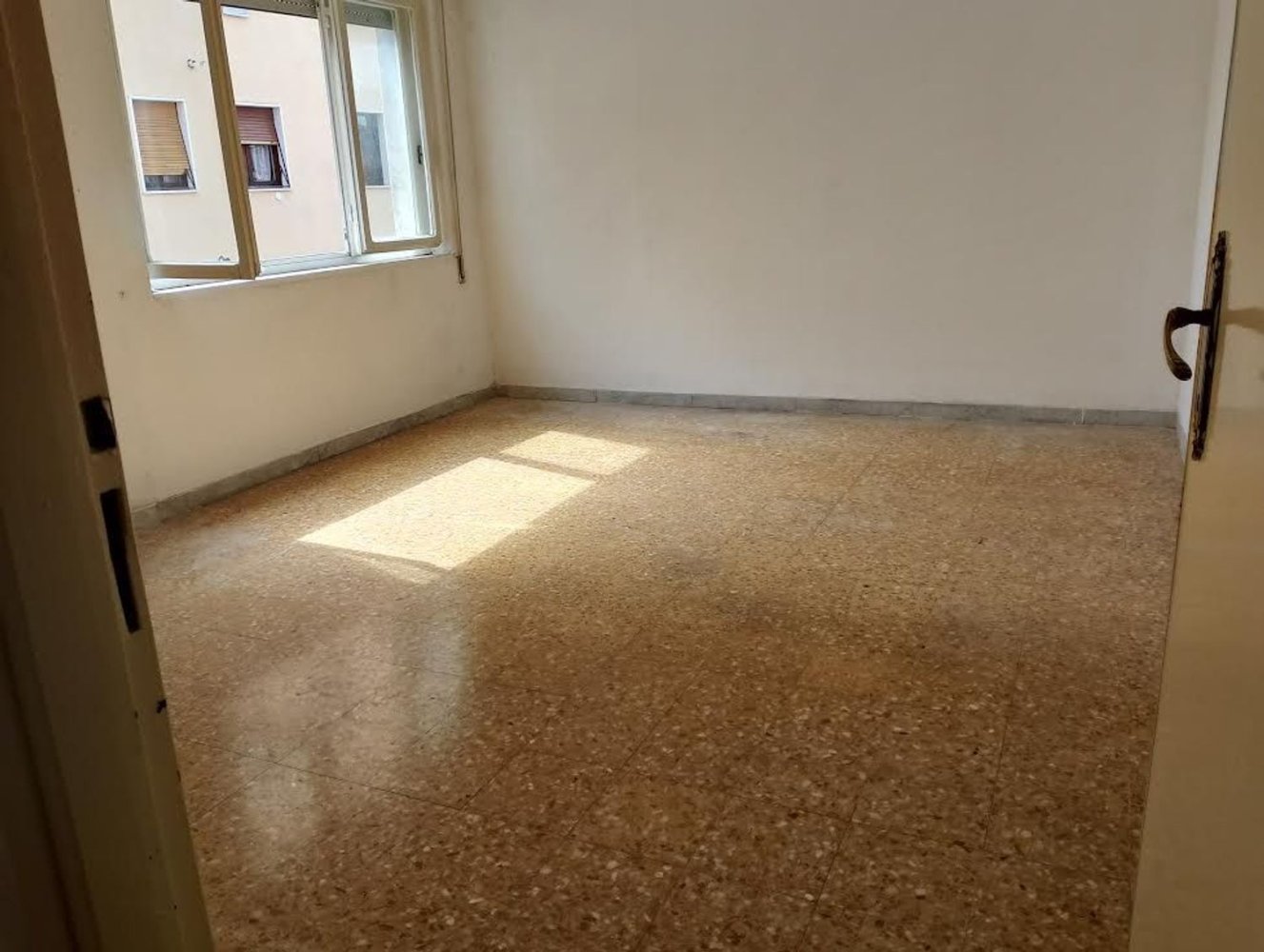 4 bedrooms Apartment in Carrara, Italy No. 313693