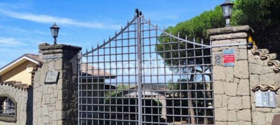 3 bedrooms House in Albano Laziale, Italy No. 325072 3