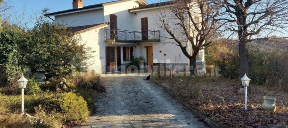 5 bedrooms Villa in Carpeneto, Italy No. 223963 4