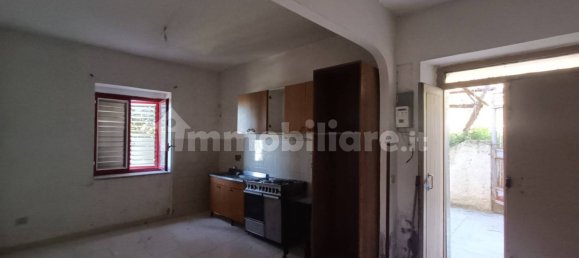 4 rooms House in Lamezia Terme, Italy No. 227970 6