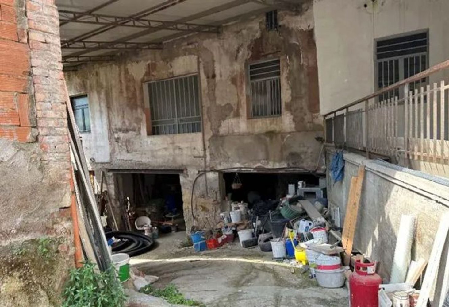 Armazém em Certaldo, Italy 302 m² N.º 94811