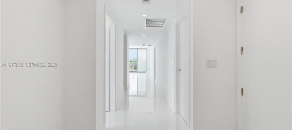 3 dormitorios propiedad comercial en venta en Miami, Miami-Dade, Florida, USA № 615193 29