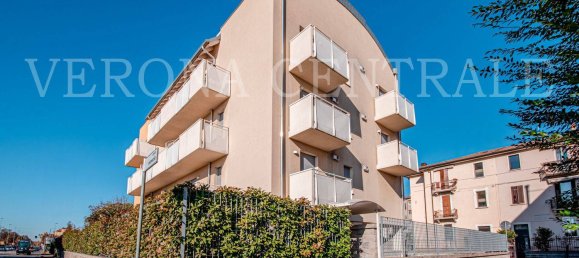 2 bedrooms Apartment in Verona, Italy No. 196953 13