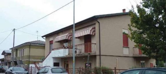 6 rooms Apartment in Legnago, Italy No. 195053 4