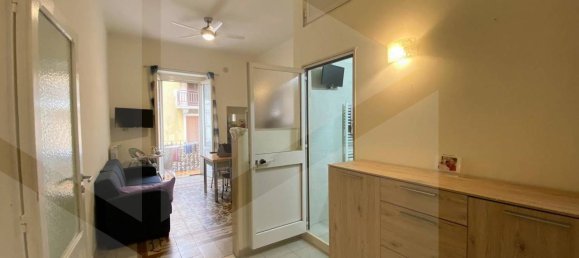 2غرفة شقة في Bari, Italy رقم 33837 8