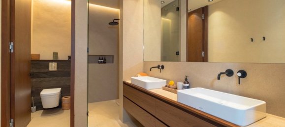 4 Schlafzimmer Villa in Canggu, Indonesia, Nr. 3620 17