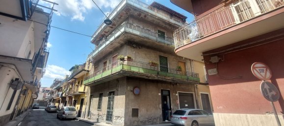 10-Zimmer Haus in Paternò, Italy, Nr. 45184 2