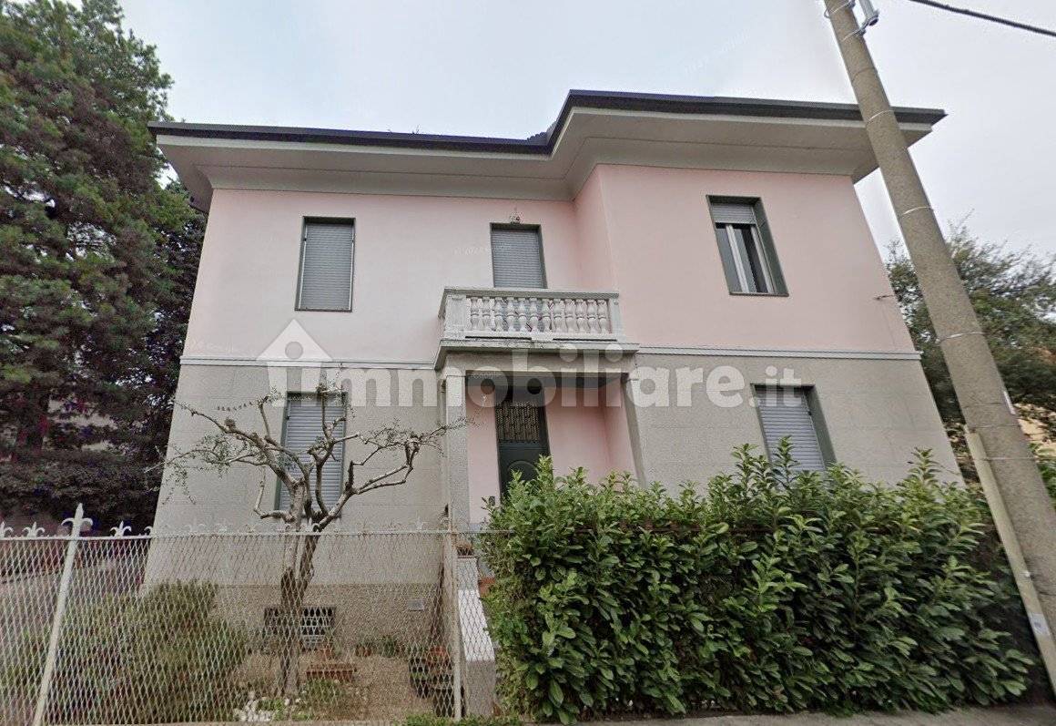 3 bedrooms Villa in Albiate, Italy No. 314919