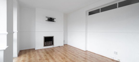 2 bedrooms Apartment in London, United Kingdom No. 7725 32