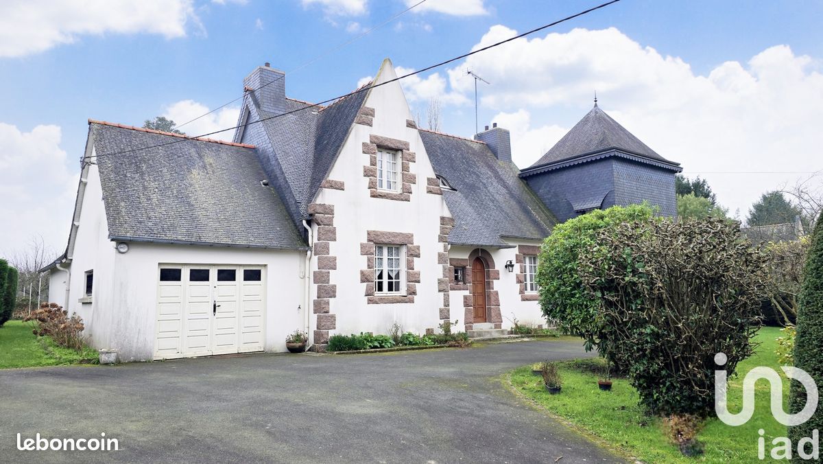 Casa de 6 dormitorios en Cotes-d'Armor, France No. 285847