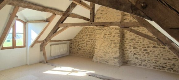 3 bedrooms House in Mayenne, France No. 357666 11