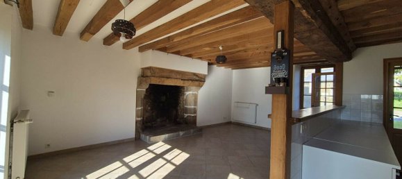 3 bedrooms House in Mayenne, France No. 357666 7